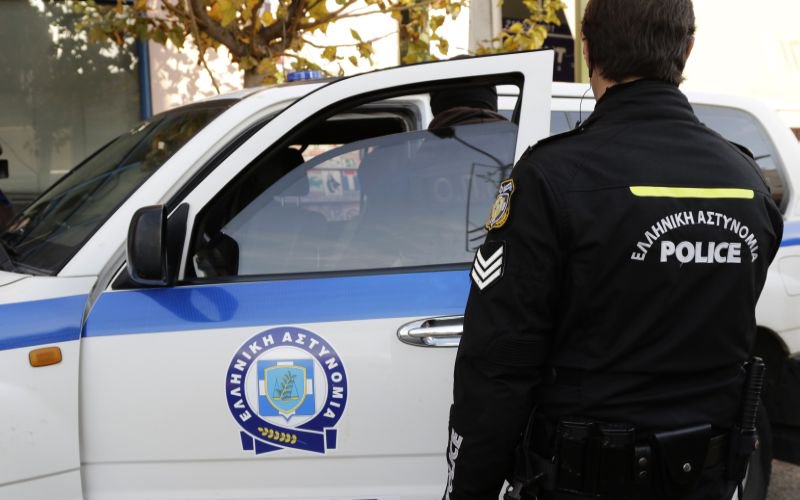 Θεσσαλονίκη: Γυναίκα έπεσε θύμα ληστείας στο κέντρο της πόλης – Την έστειλαν στο νοσοκομείο
