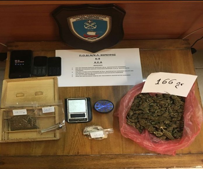 Κέρκυρα: Δύο συλλήψεις για ναρκωτικά στη Λευκίμμη