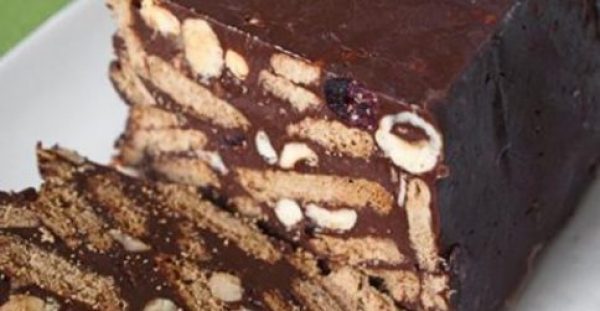 Κρύο κέικ σοκολάτας με μπισκότο