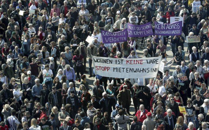 Χιλιάδες άνθρωποι διαδηλώνουν στο Βερολίνο κατά των υψηλών ενοικίων