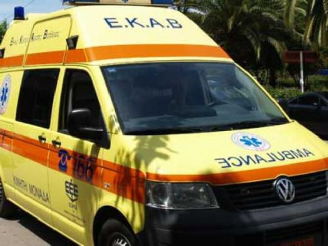 Βάρκιζα: Σοβαρό τροχαίο με τρεις τραυματίες