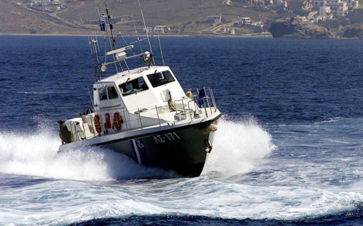 Καλά στην υγεία τους οι επιβάτες του σκάφους που βυθίστηκε στην Επίδαυρο