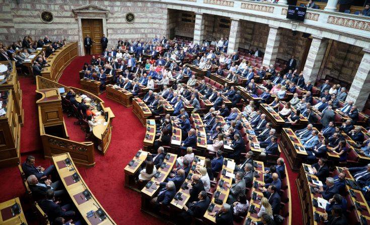 Βουλή: Με τη διαδικασία του κατεπείγοντος τη Δευτέρα το φορολογικό νομοσχέδιο