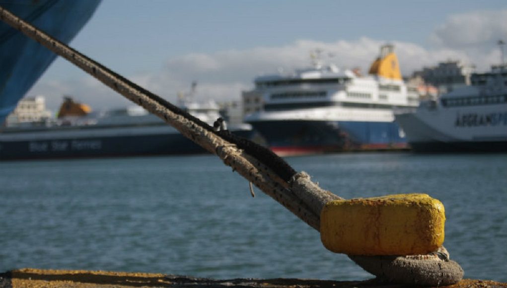 Απεργία ΠΝΟ: Δεμένα τα πλοία στα λιμάνια