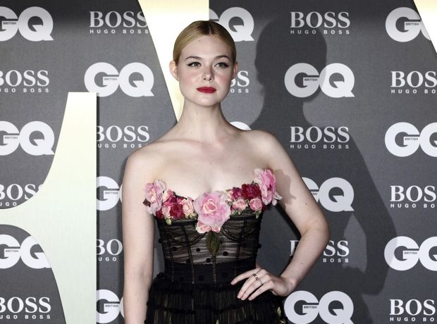 GQ Awards: Η Victoria Beckham με λευκό κοστούμι, η Elle Fanning στα καλύτερά της και ένας Iggy Pop με το πιο stylish τοπ της βραδιάς