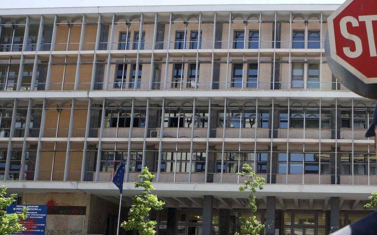 «Να επαναλειτουργήσει το ιατρείο στα Δικαστήρια Θεσσαλονίκης»