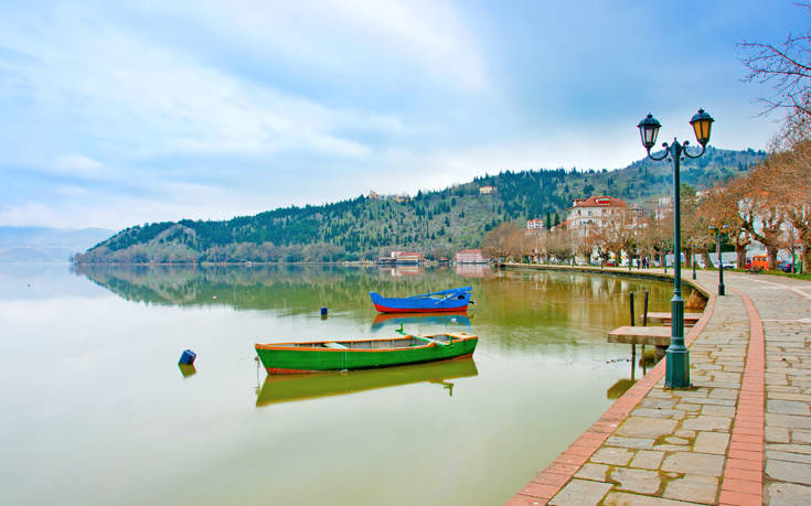 Η λίμνη Ορεστιάδα με τη μοναδική ομορφιά της