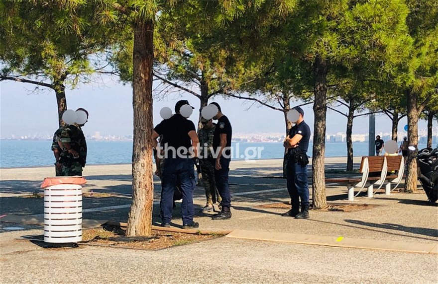 Θεσσαλονίκη: 39χρονος ουρούσε στη Νέα Παραλία και συνελήφθη (εικόνες)