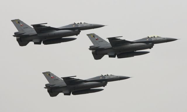 Νέα υπερπτήση τουρκικών F-16 πάνω από Οινούσσες και Παναγιά