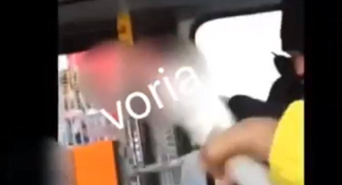 Ελεγκτής του ΟΑΣΘ εξαπέλυσε ρατσιστική επίθεση σε αλλοδαπό επιβάτη [βίντεο]