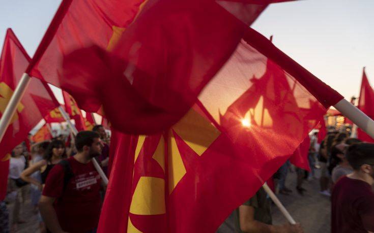 ΚΚΕ: Όσο αντικομουνιστικό μελάνι και να χύσει η ΕΕ, δεν θα καταφέρει να ξαναγράψει την ιστορία των λαών