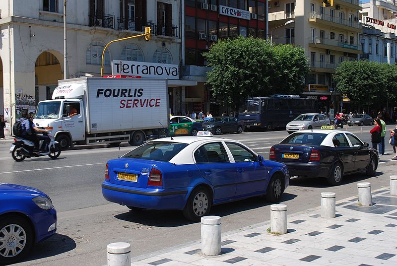 Συνελήφθη οδηγός ταξί στη Θεσσαλονίκη – 29χρονη κατήγγειλε ότι τη θώπευσε