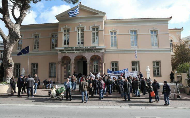 Λέσβος: Παράσταση διαμαρτυρίας των κατοίκων της Μόριας