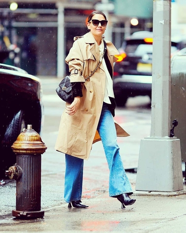 Η Katie Holmes έχει λατρέψει τη νέα «it» bag της Chanel