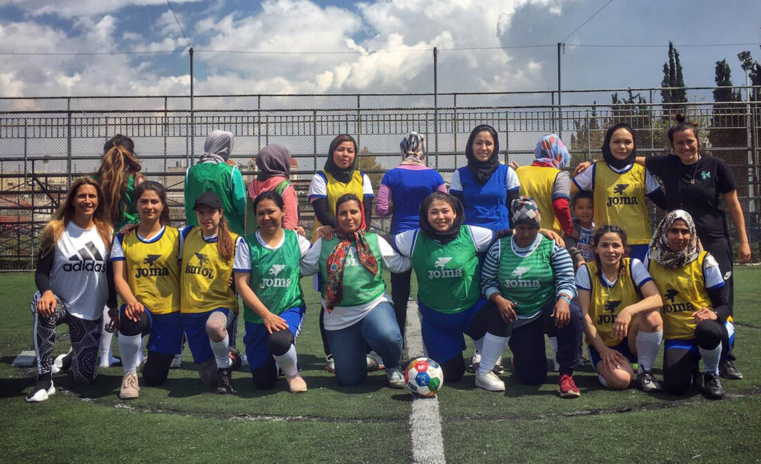 Η αγάπη για το ποδόσφαιρο ένωσε 14 γυναίκες πρόσφυγες και δημιούργησε την Hestia FC
