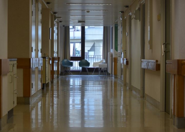Συναγερμός στο “Αλεξάνδρα”: Γιατροί και νοσηλευτές σε καραντίνα λόγω κρούσματος κορωνοϊού