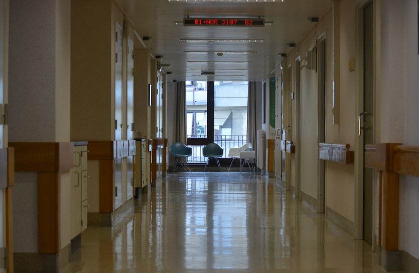Ευχάριστα νέα: Αποσωληνώθηκαν για πρώτη φορά στην Ελλάδα δύο ασθενείς με κορωνοϊό που βρίσκονταν σε ΜΕΘ