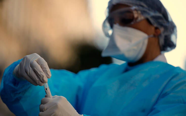 Διευθύντρια πνευμονολογικής του «Σωτηρία»: Νοσηλεύουμε και 40άρηδες και 50άρηδες, κανείς δεν είναι άτρωτος
