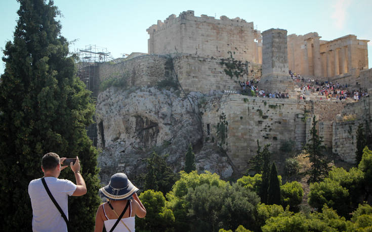 ΣΕΤΕ: Μείωση ΦΠΑ για την τόνωση της ανταγωνιστικότητας του ελληνικού τουρισμού