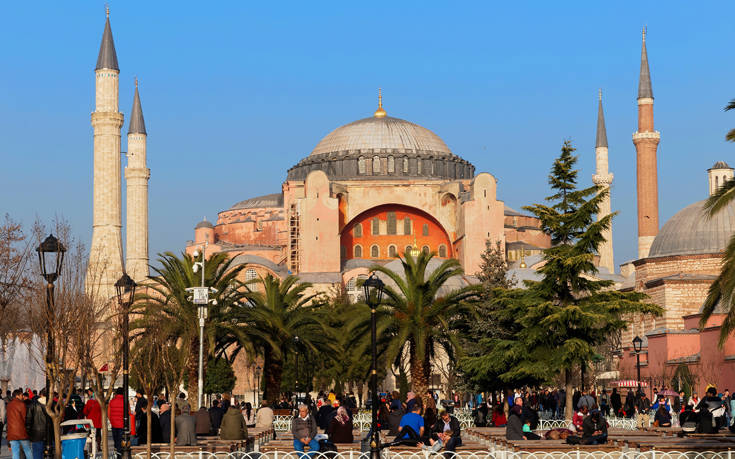Τσαβούσογλου: Η Αγία Σοφία κατακτήθηκε και αποτελεί ιδιοκτησία της Τουρκίας