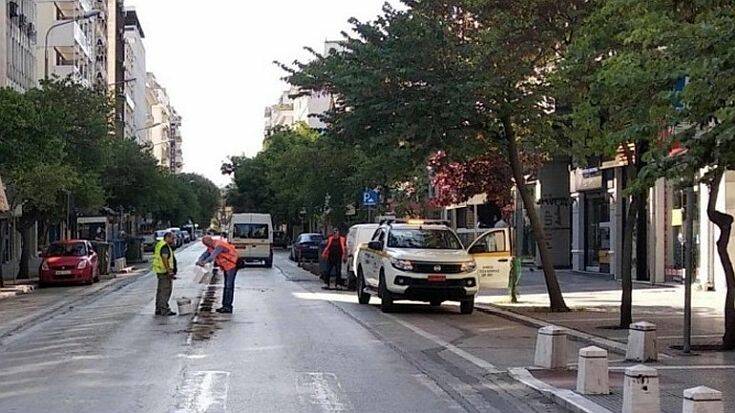 Απομακρύνθηκαν διαχωριστικά πασαλάκια από την οδό Ερμού στο κέντρο της Θεσσαλονίκης