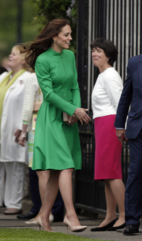 Υπάρχει λόγος που η Kate Middleton επιλέγει συχνά outfits σε πράσινο χρώμα