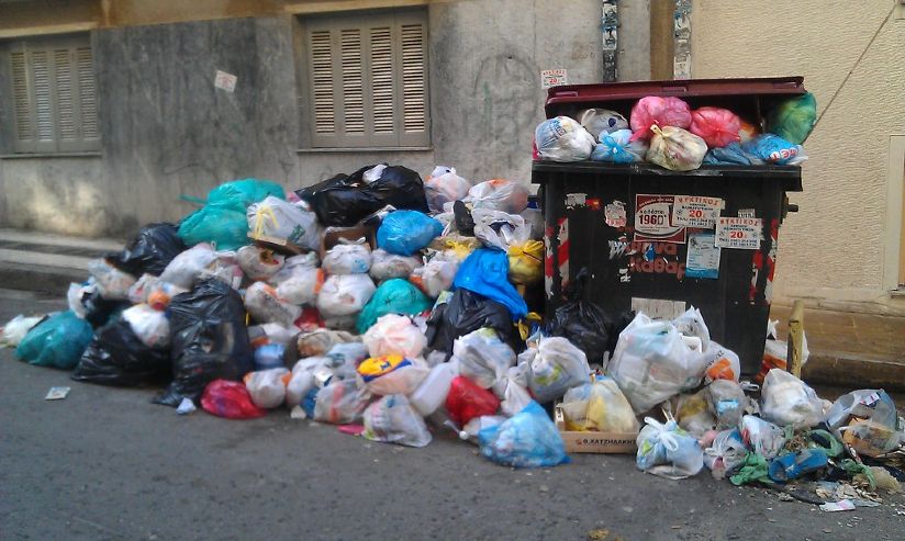 «Πληρώνω όσο πετάω»: Έρχεται τέλος απορριμάτων – Θα ζυγίζονται τα σκουπίδια μας