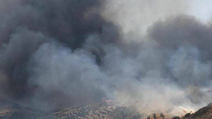 Ολονύκτια μάχη με τη φωτιά στην Κρήτη – Εκκενώθηκαν οικισμοί, απομακρύνθηκαν παραθεριστές
