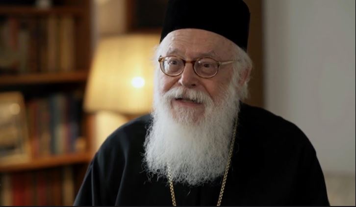 Συγκινεί ο Αρχιεπίσκοπος Αναστάσιος μέσα από την εντατική του Ευαγγελισμού: “Μη φοβού, μόνο πίστευε”