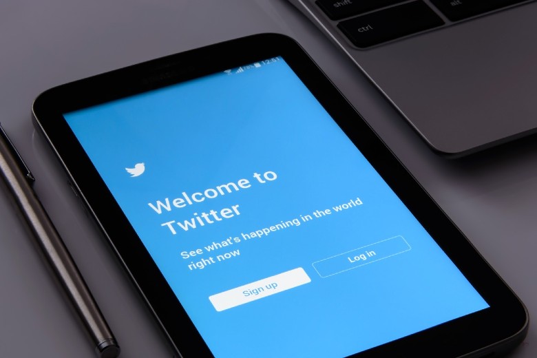 “Fleets”: Η νέα υπηρεσία του Twitter με tweets που εξαφανίζονται σε 24 ώρες