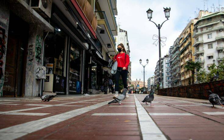 Πρώτη μέρα lockdown σε Θεσσαλονίκη και Σέρρες: Μετακινήσεις με SMS και το βράδυ απαγόρευση