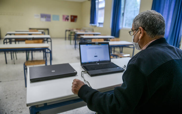 Τηλεκπαίδευση: Ομαλά ξεκίνησε η δεύτερη ημέρα μαθημάτων για 35.000 ψηφιακές τάξεις