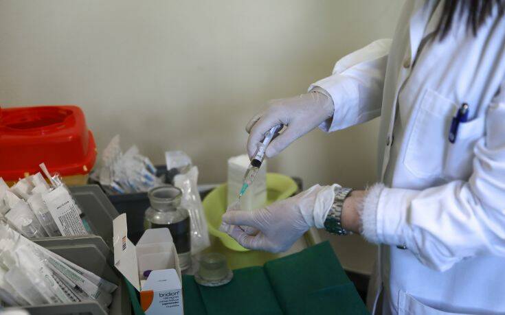 Εμβόλιο κορονοϊού: Σε 15 μέρες θα ολοκληρωθεί ο εμβολιασμός στον Ευαγγελισμό