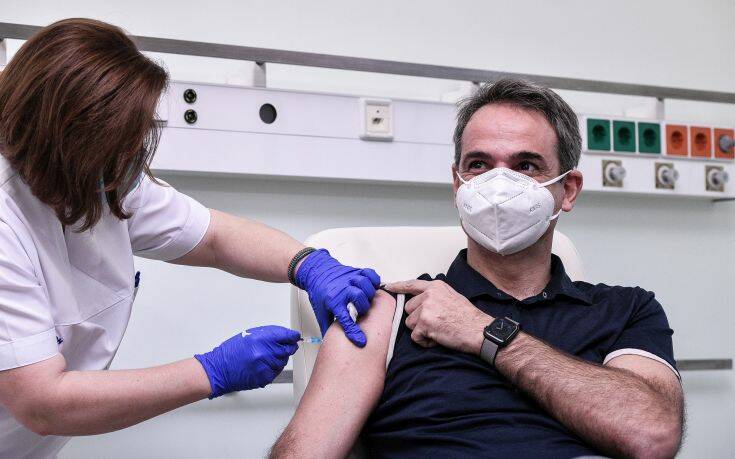 Η συγκινητική εξομολόγηση του Κυριάκου Μητσοτάκη προς το ιατρικό τιμ που τον εμβολίασε στο «Αττικό»