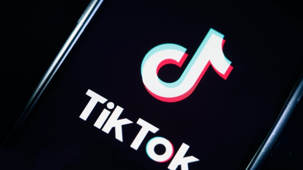 TikTok: «Κλειδώνει» όλους τους λογαριασμούς που ανήκουν σε χρήστες κάτω των 16 ετών
