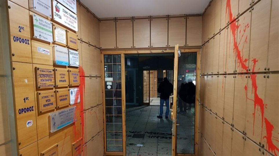 Θεσσαλονίκη: Αναρχικοί επιτέθηκαν στο σπίτι δικαστικού στη Θεσσαλονίκη