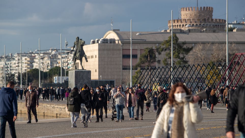 Lockdown: Στο «κόκκινο» Αχαΐα, Θεσσαλονίκη και Ρέθυμνο – Έρχονται νέα περιοριστικά μέτρα