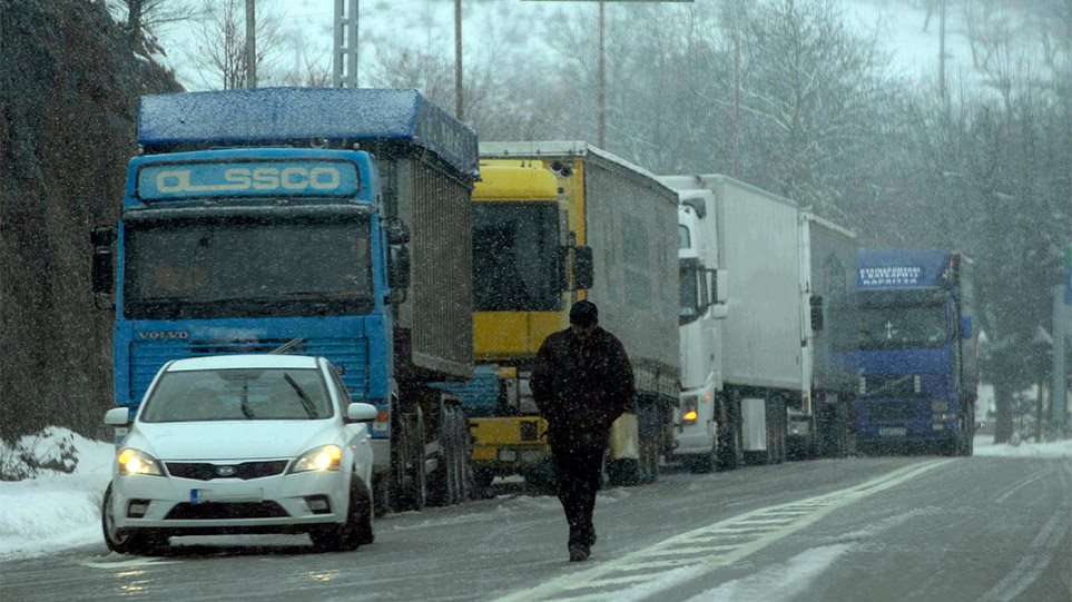 Κακοκαιρία «Μήδεια»: «Απαγορεύτηκε η κυκλοφορία φορτηγών από τη Λάρισα μέχρι την Αθήνα