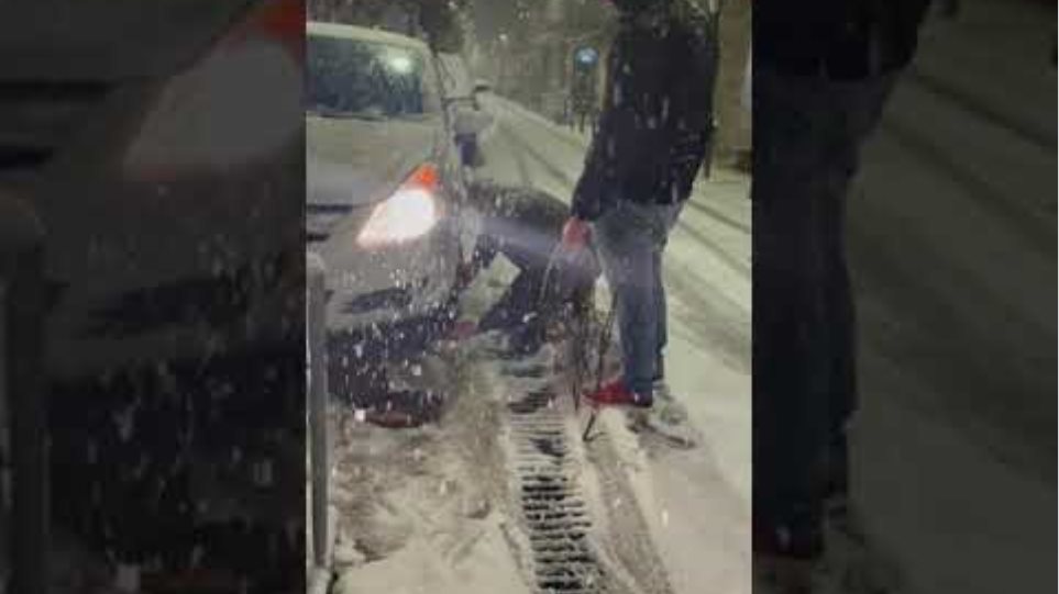 Δείτε βίντεο από το χιόνι στο Καρπενήσι