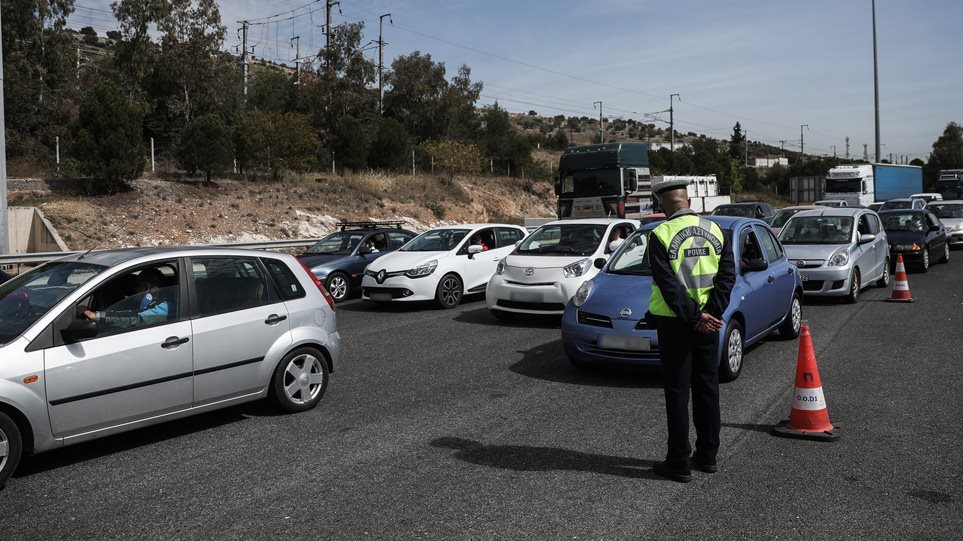 Εντατικοί έλεγχοι στα διόδια: Πάνω από 200 οχήματα υποχρεώθηκαν σε επιστροφή μέσα σε 24 ώρες