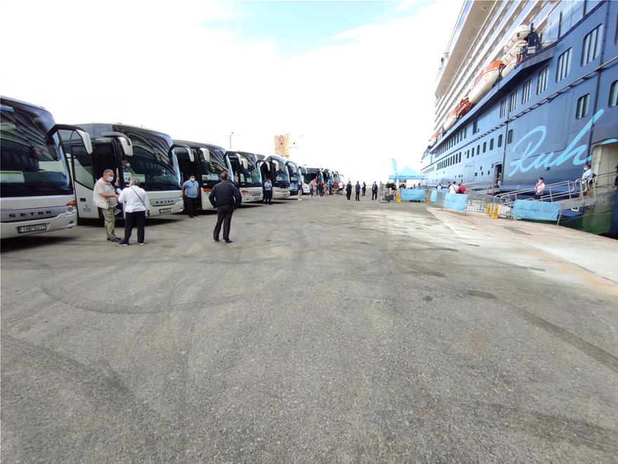Άνοιγμα τουρισμού: Κατέπλευσε σήμερα στη Ρόδο το πρώτο κρουαζιερόπλοιο της σεζόν