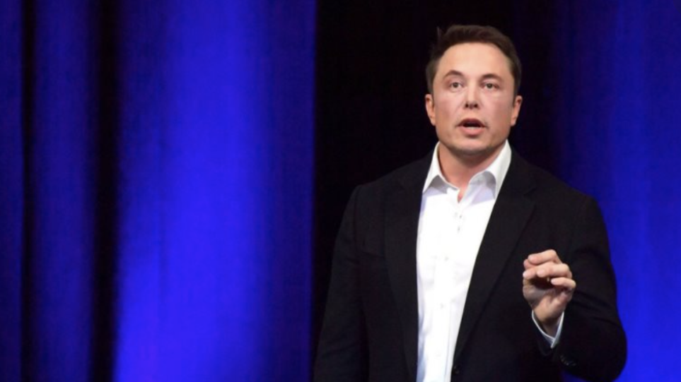 Έλον Μασκ: Aρνείται η Tesla να πουλήσει κρυπτονομίσματα παρά την κατάρρευση των τιμών