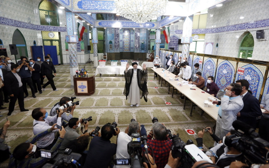 Εκλογές στο Ιράν: Νέος πρόεδρος ο Εμπραχίμ Ραϊσί – «Εγκλήματα» σε βάρος του καταγγέλλει η Διεθνής Αμνηστία