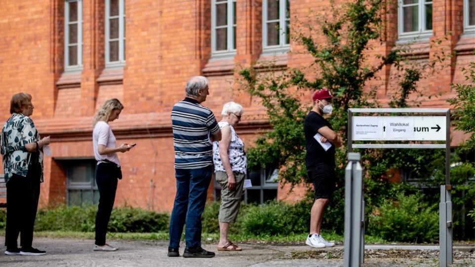 Γερμανία: Το CDU της Μέρκελ πέρασε το εκλογικό τεστ κόντρα στην ακροδεξιά – Νίκησε στην Σαξονία – Άνχαλτ