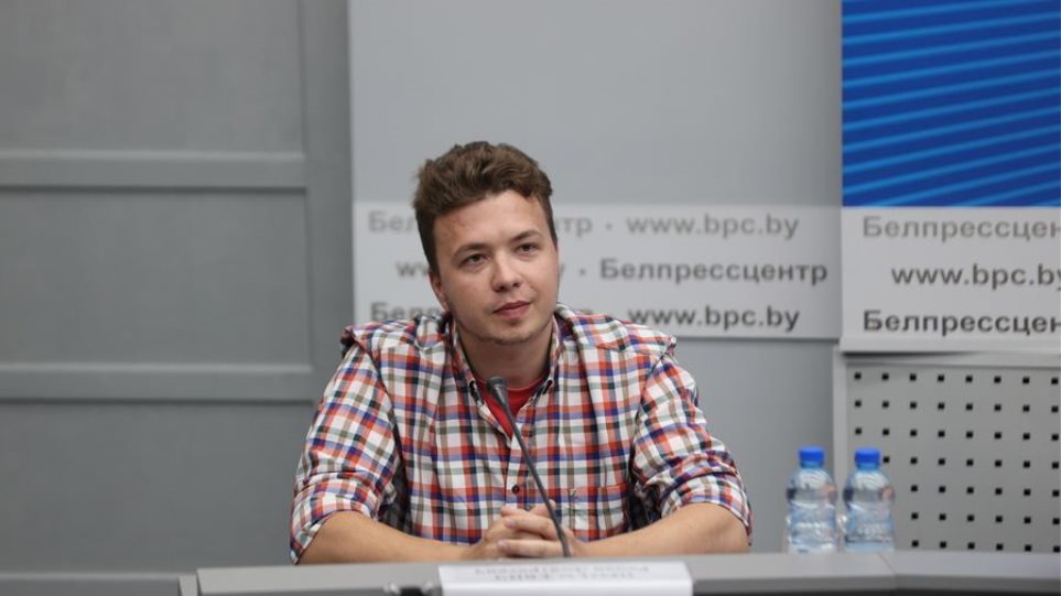 Λευκορωσία: Νέα εμφάνιση του φυλακισμένου δημοσιογράφου Ρόμαν Προτάσεβιτς – Αντιδρά η αντιπολίτευση