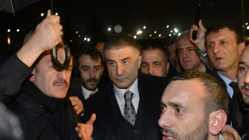 Τουρκία: Αγγίζει τον Ερντογάν το σκάνδαλο της μαφίας με πρωταγωνιστή τον αρχιμαφιόζο Σεντάτ Πεκέρ
