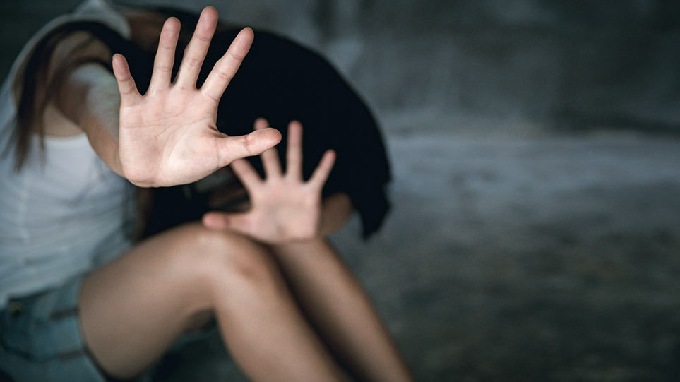 Ηλιούπολη: Προφυλακίστηκε και ο τρίτος κατηγορούμενος για την υπόθεση κακοποίησης της 19χρονης