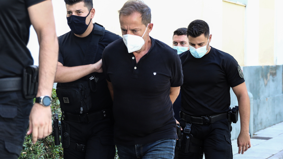 Δημήτρης Λιγνάδης: Αρνήθηκε να δώσει απαντήσεις στην ανακρίτρια – Κατέθεσε υπόμνημα