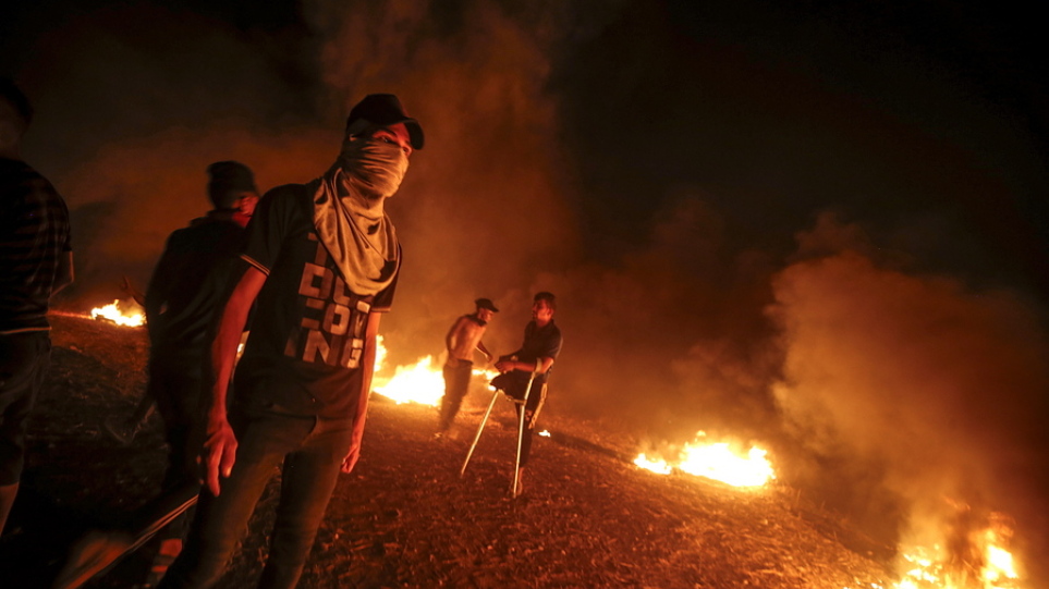 Λωρίδα της Γάζας: «Σφυροκόπημα» στόχων της Χαμάς από Ισραηλινά μαχητικά αεροσκάφη