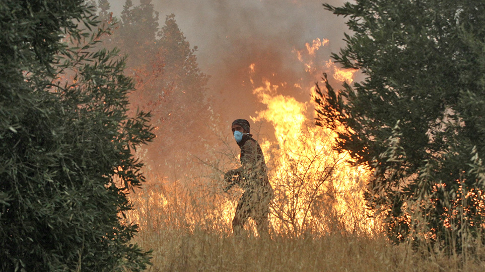Πυρκαγιές: Σε θέση μάχης για τις αναζωπυρώσεις σε Ηλεία και Γορτυνία